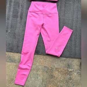 ALO Yoga Vibrant Pink Leggings